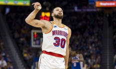 九游娱乐教练-关于勇士告捷取得四连胜，库里绝杀成焦点的信息