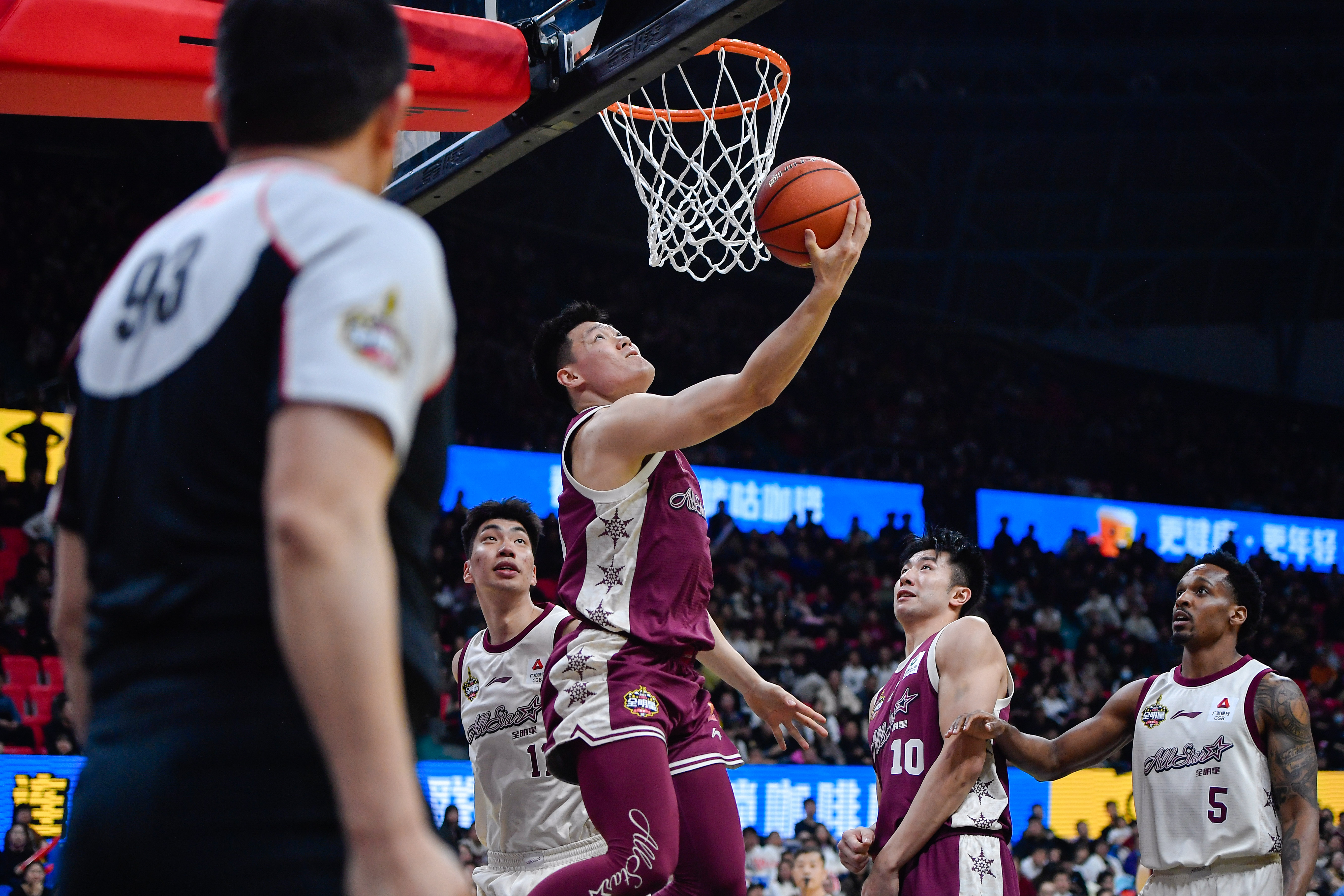 包含本赛季国内篮球联赛竞争激烈,场场角逐都惊心动魄的词条 包含本赛季国内篮球联赛竞争激烈,场场角逐都惊心动魄的词条