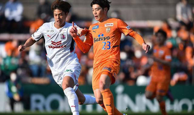 上海绿地申鑫客场逼平河南建业,保持客场不败的简单介绍 上海绿地申鑫客场逼平河南建业,保持客场不败的简单介绍