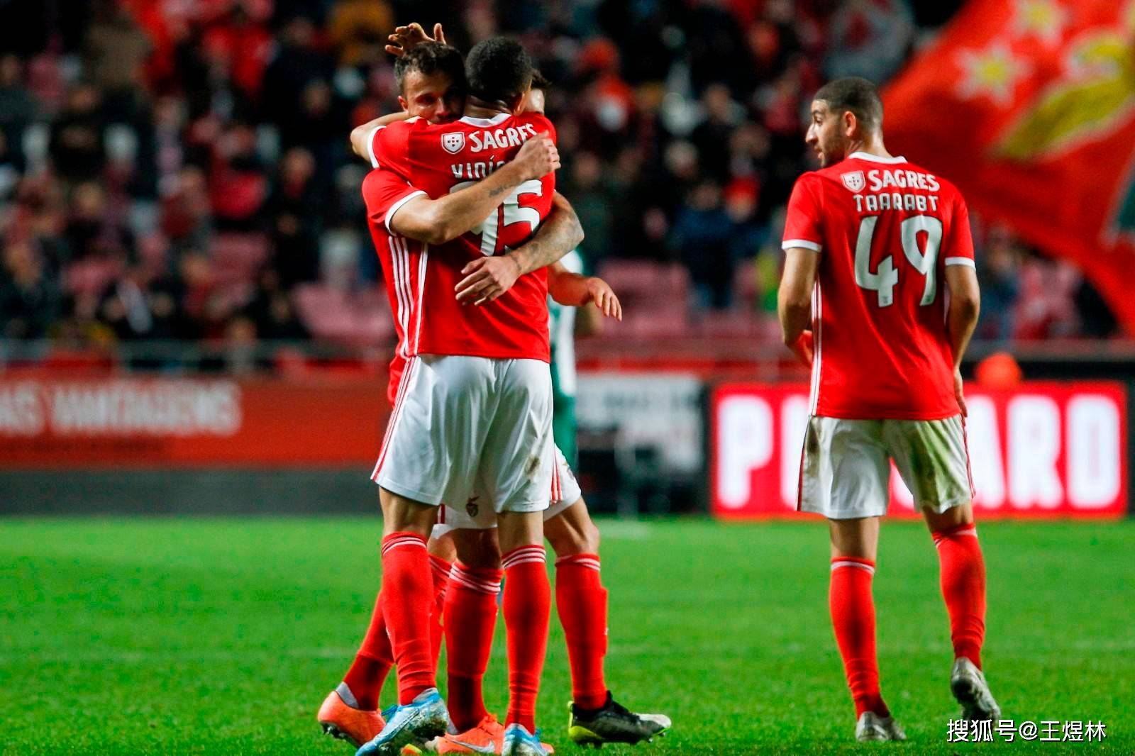 关于拜仁慕尼黑再下一城,德甲领头羊位置稳固的信息 关于拜仁慕尼黑再下一城,德甲领头羊位置稳固的信息