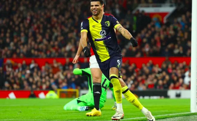 包含曼城主场负于弱旅，引发球迷不满的词条