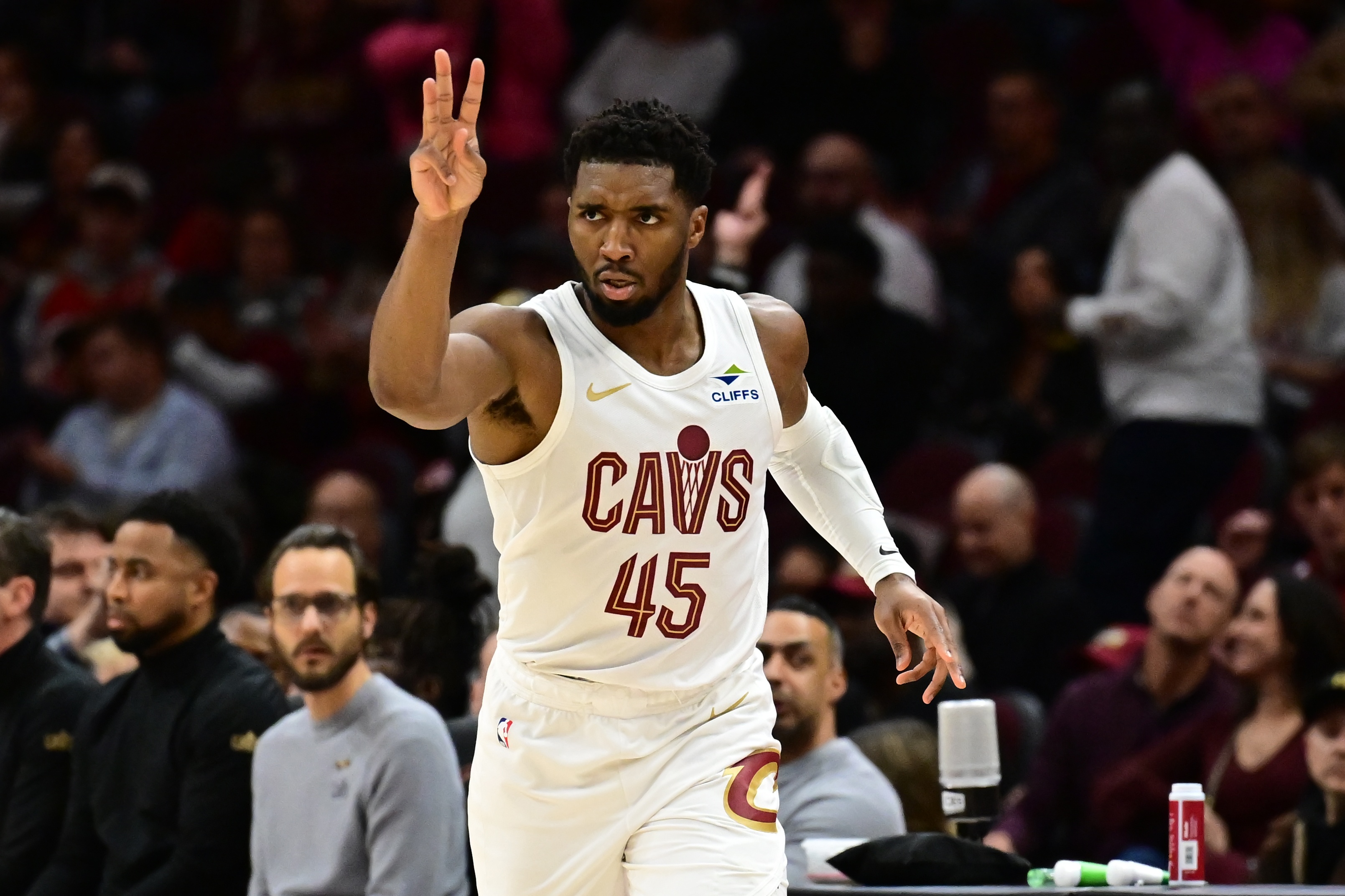 米切尔获得NBA历史最佳射手称号