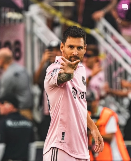 拉齐奥中场梅开二度,助球队取得大胜的简单介绍 拉齐奥中场梅开二度,助球队取得大胜的简单介绍