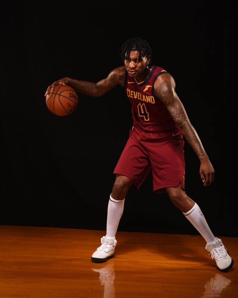 骑士后卫交易流言四起,球队风波不断 骑士后卫交易流言四起,球队风波不断