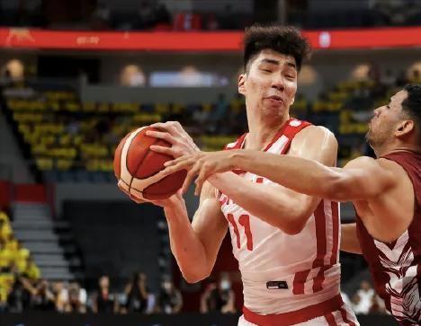 澳门男篮在比拼中达到高潮，夺得胜利