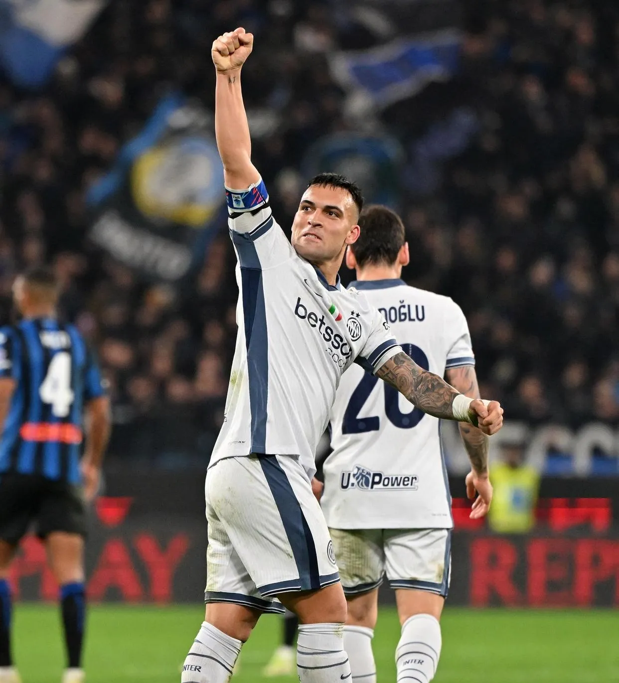 罗马客场胜那不勒斯，保持不败