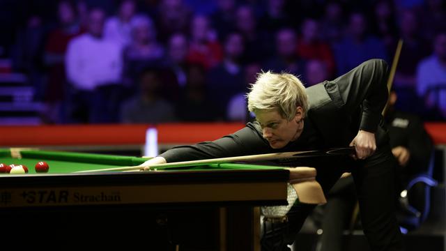 威尔士队实现逆转，跻身前列