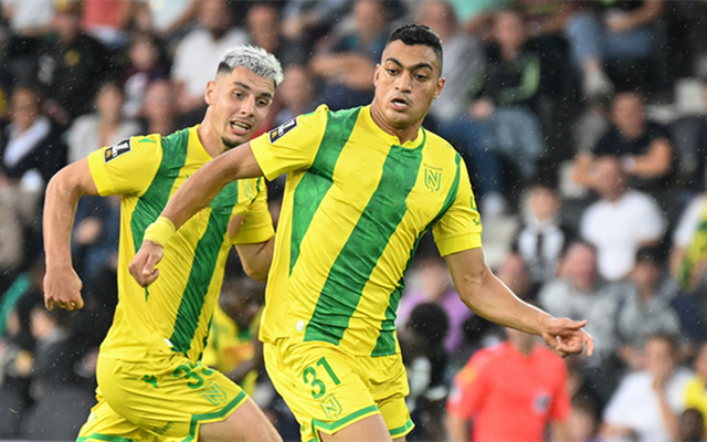 包含摩纳哥客场大胜南特，继续追赶前列球队的词条