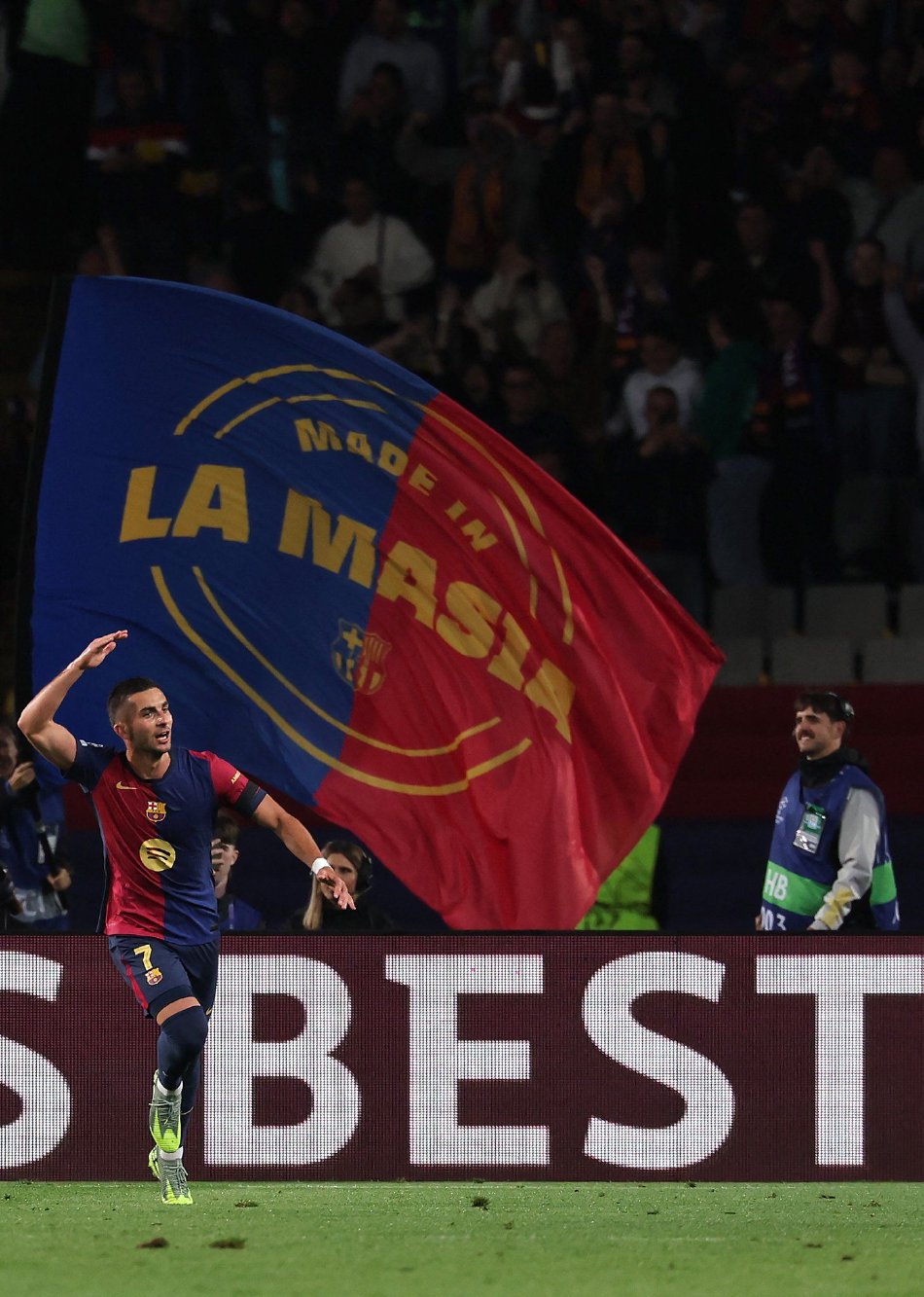 关于巴萨主场大捷!苏亚雷斯梅开二度,助队连胜的信息 关于巴萨主场大捷!苏亚雷斯梅开二度,助队连胜的信息