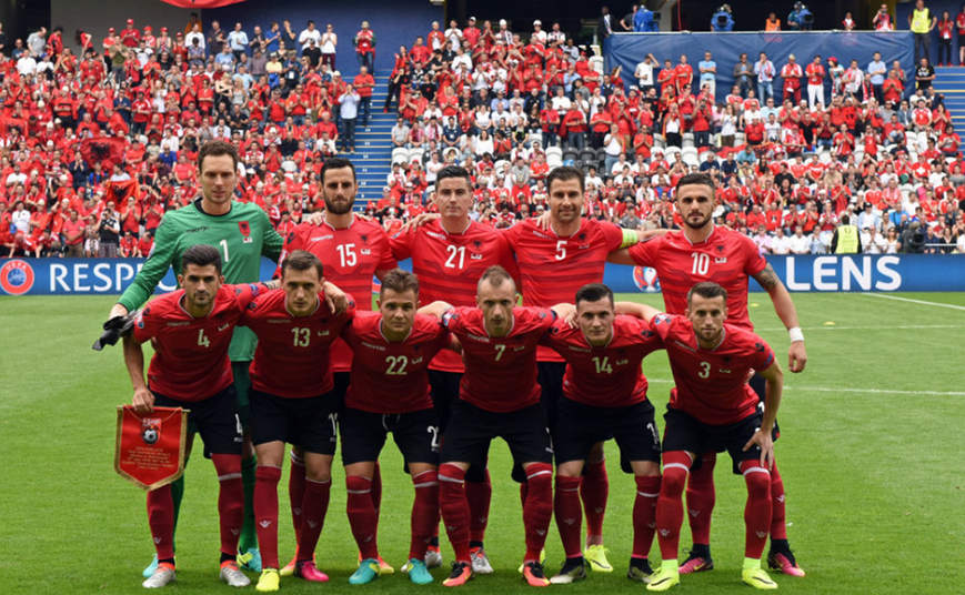 阿尔巴尼亚队对阵白俄罗斯队的激战 阿尔巴尼亚队对阵白俄罗斯队的激战