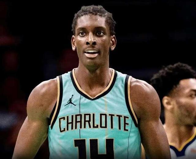 关键时刻某队展现出强大实力获得胜利 关键时刻某队展现出强大实力获得胜利