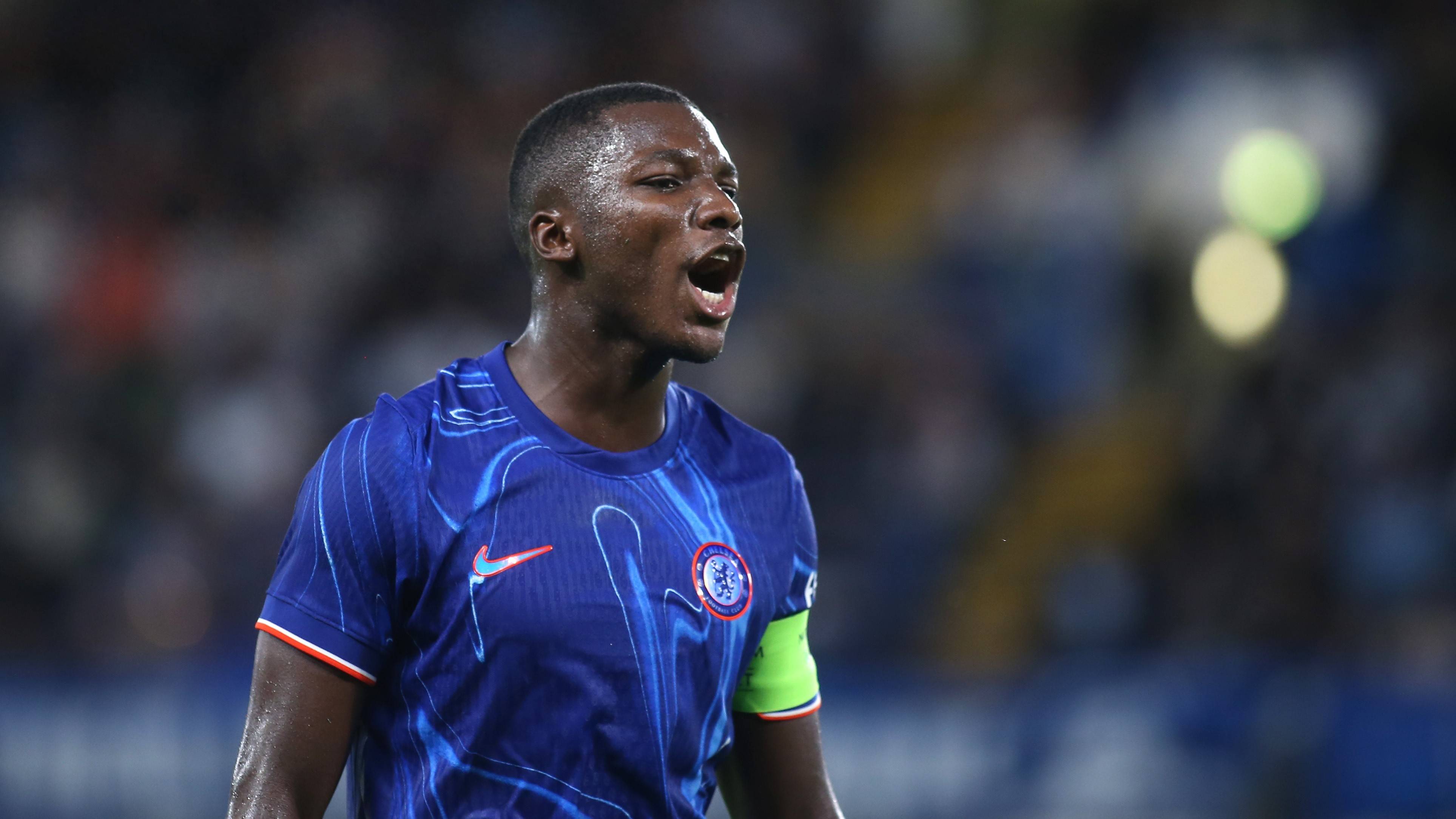 切尔西遇难关,英超积分榜出现波动 切尔西遇难关,英超积分榜出现波动