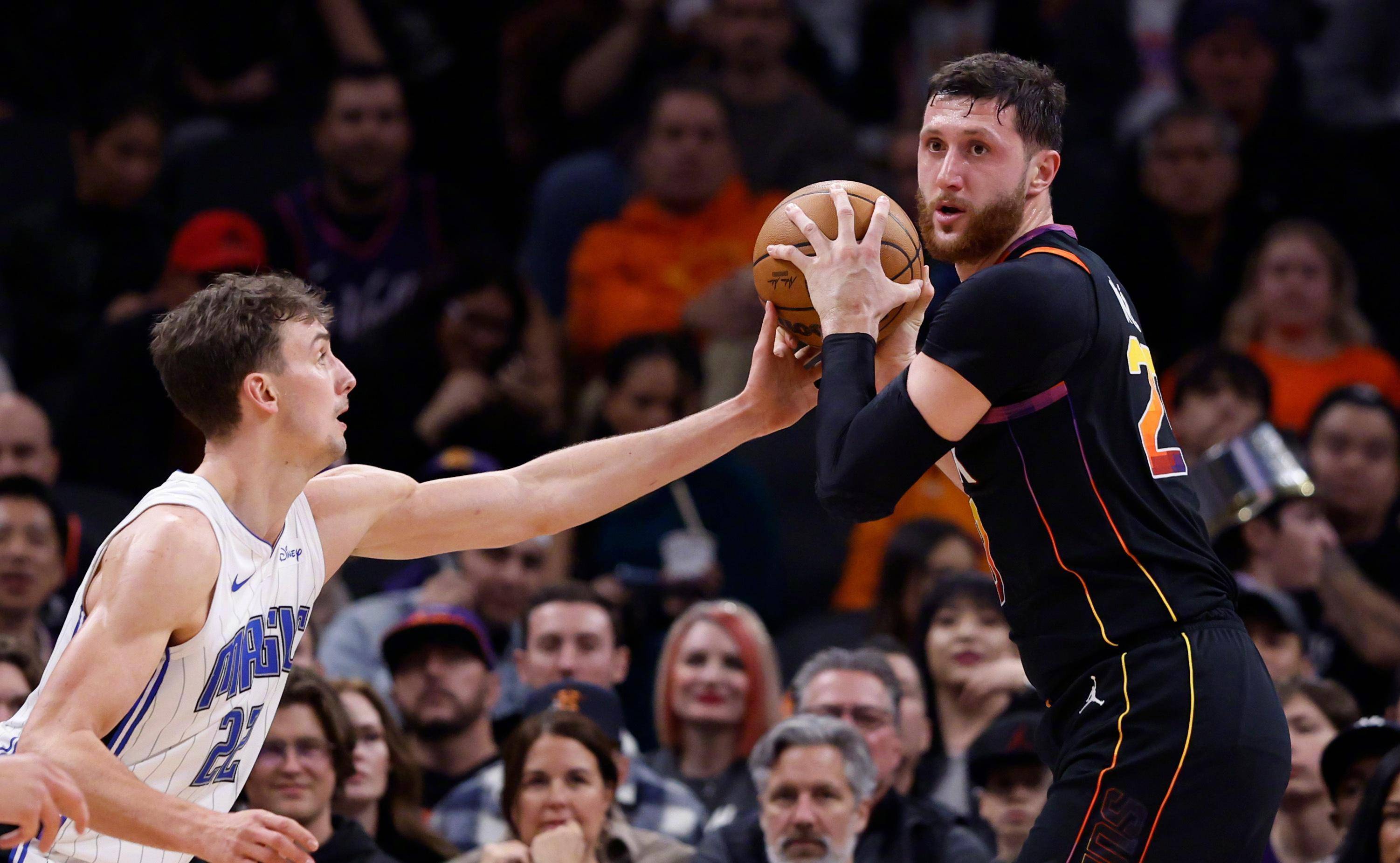 猛龙轻松击败魔术，范弗利特贡献全场最高24分的简单介绍